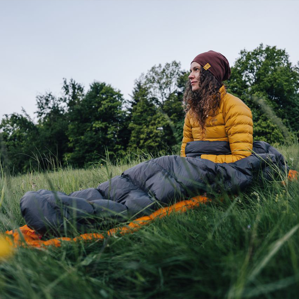 Patizon Multi Quilt 250 파티존 3계절 초경량 침낭 Jet Black / Fired Brick